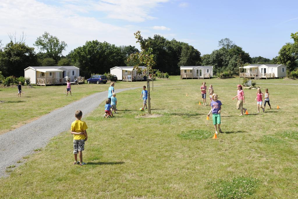 Camping Rcn La Ferme Du Latois Coex Exterior photo