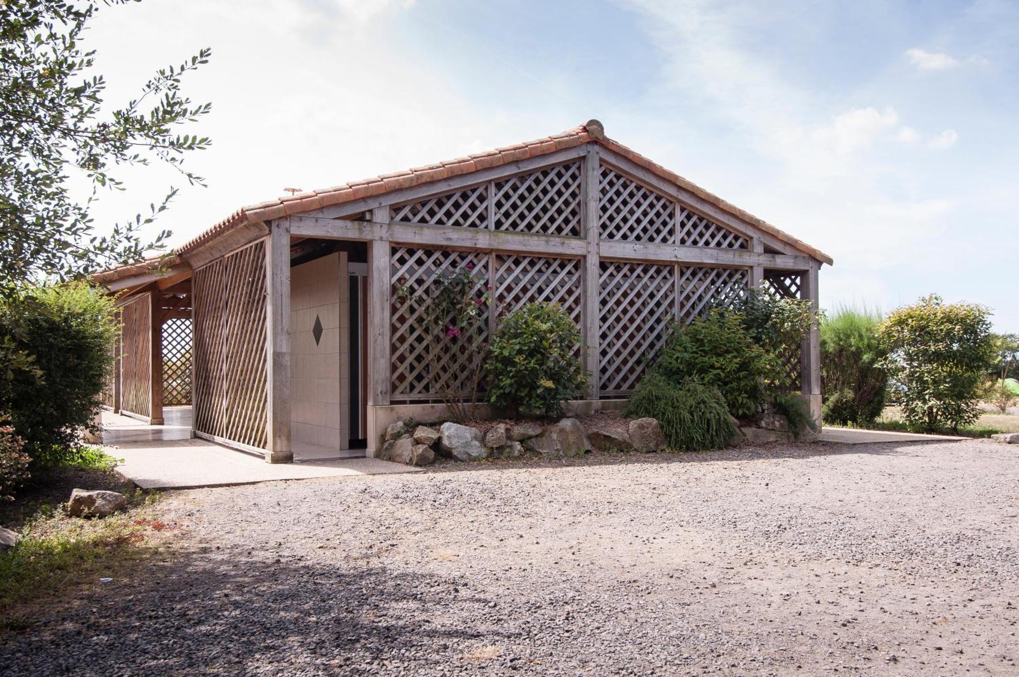 Camping Rcn La Ferme Du Latois Coex Exterior photo